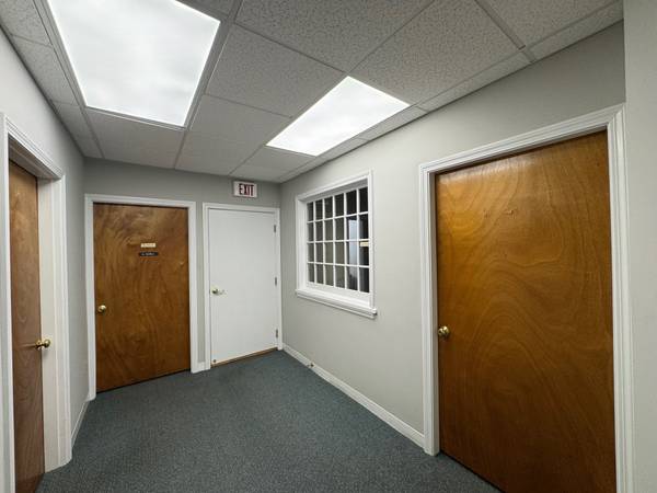 $1,450 / 600ft2 - Renovated Two Office Suite (Acton)63856338421249121