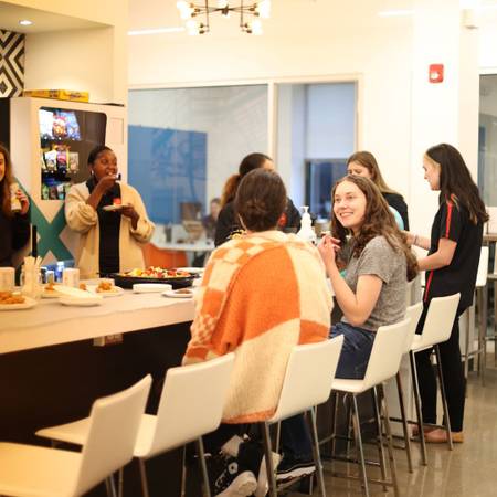 $199 End Your Week Right – Richmond Coworking with Fall Vibes (Shockoe Slip)64027113330178120