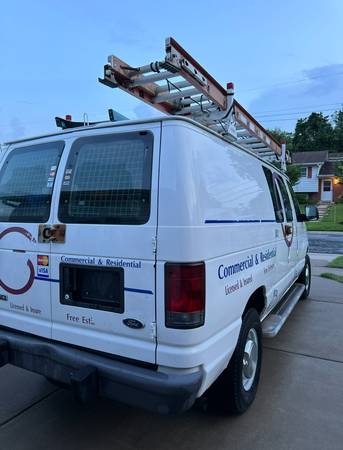 Ford e 250 - $12,900 (Silver Spring)63616210029185124