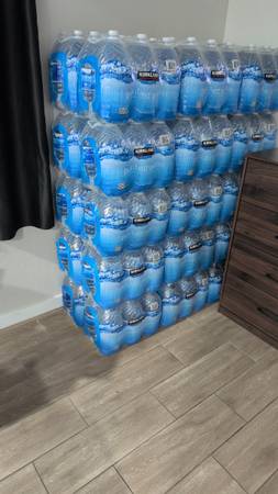 COSTCO KIRKLAND PURIFIED WATER 30 Cases ( 180 Gallons ) 1