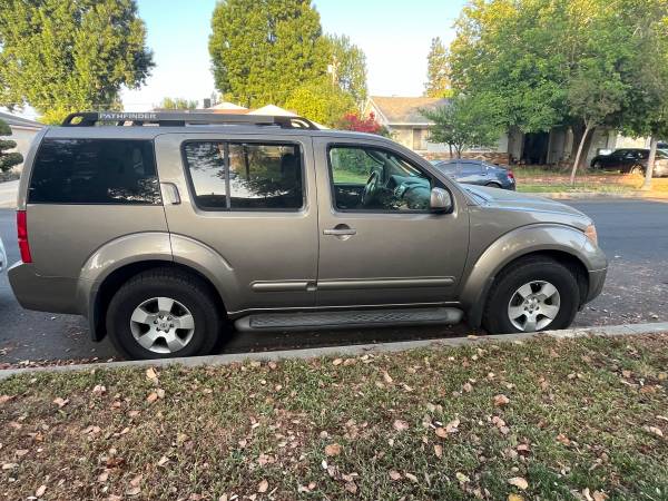 2006 Nissian Pathfinder UT 4X4 - $2,000 (Northridge/Reseda)63618351488899120