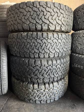 18" Tires Set of Used 275/70R18 BFGoodrich 1