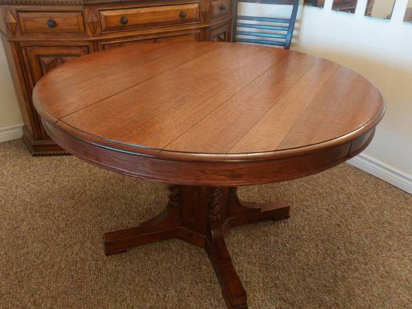 Mennonite Oak Dining Room Table For Sale 1