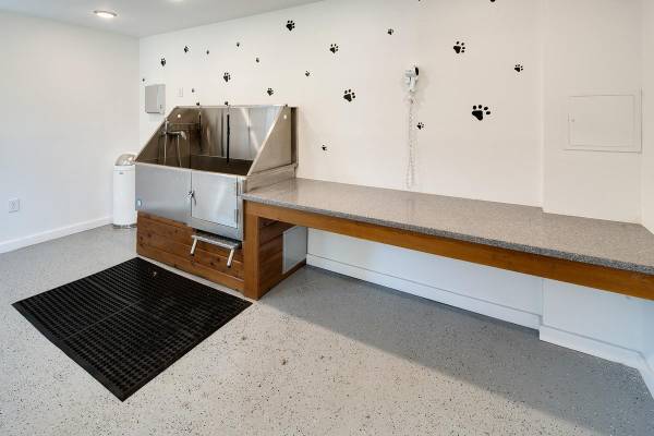 $1,726 / 2br - 881ft2 - Rare Opportunity: 2 BR/2 BA with Stainless Steel Appliances (Vancouver)63956926824835123