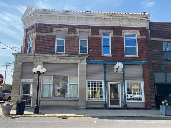 $350,000 / 8br - 121 / 123 E Center Street (LeRoy)63700527597825120