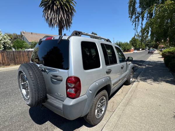2005 Jeep liberty 3.7L V6 Engine!! Runs amazing!! - $3,300 (concord / pleasant hill / martinez)63470897430913124