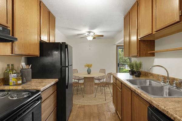 1 24hr. Emergency maintenance, Studio, Situated in New Hope! 1