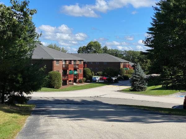 $1,886 / 2br - 950ft2 - Spacious Two Bedroom Apartment - Pet Friendly-Great Value - Balcony! (90 Powers Street Milford)63656228047491122