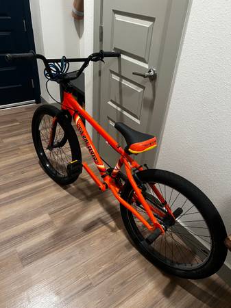 SE Bikes 2021 So Cal Flyer 24 BMX Bike One Size Orange 1