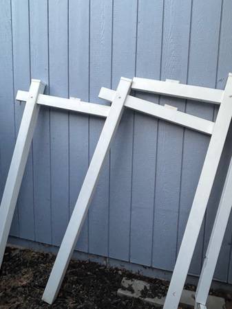Real estate vinyl pvc sign posts 1