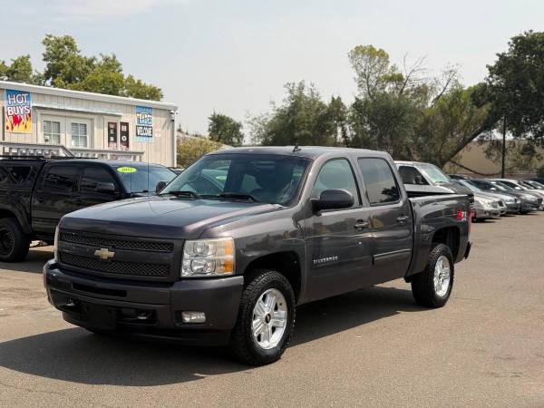 2011 Chevrolet Silverado 1500 - Photo 3