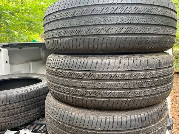 235/55/r20  Michelin tires matching set 1