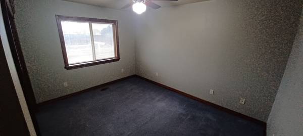 $700 / 3br - *ROOM FOR RENT* Meridian. (Locust Grove SOUTH MERIDIAN)63794870351363120