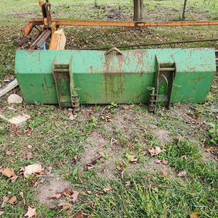 7' loader bucket / JD 600/700 Series 1