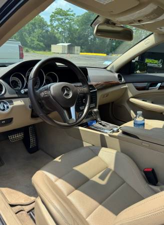2015 Mercedes C 350 4MATIC Coupe 2D - $13,50063615747012867123