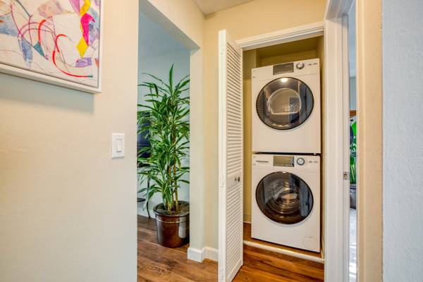 $2,591 / 1br - 680ft2 - Situated in Sunnyvale!, 1/bd 1/ba, Recycling center (alamo square / nopa)63873332300035120