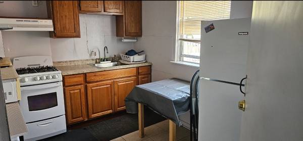 $925 / 1hab - 350ft2 - 3421-un dormitorio a 15 minutos caminando de Pitt, Hospital CMU Oct 2025 Julio 2026 (CENTRAL OAKLAND)64013365461890120
