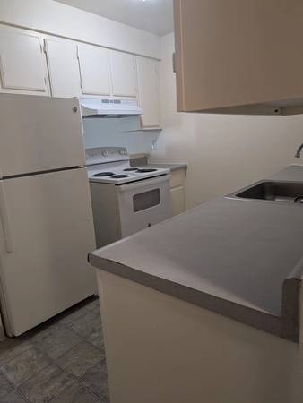 $1,425 / 2br - 950ft2 - Seamless blend of style & comfort: Dive into our 2 BR. (GRESHAM)63672671058433123