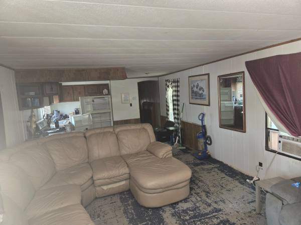 $1,350 / 2br - Trailer house63622635943427122