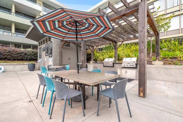$3,510 / 1br - 932ft2 - Taquillas para Paquetes, Opciones Adicionales de Estacionamiento, 1 dormitorio 1 baño (burlingame)63664203043459121