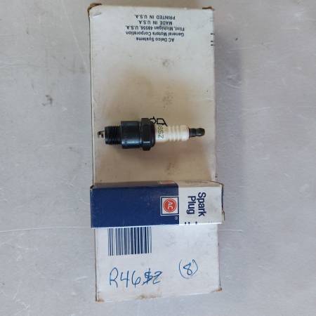 AC Delco R46SZ Spark Plugs 1