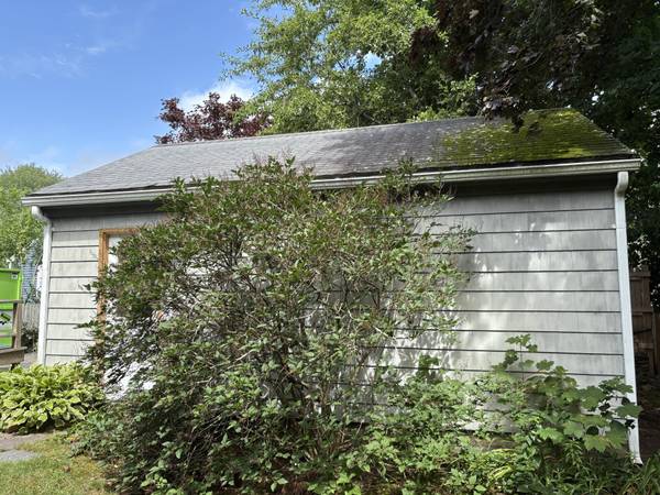 $624,900 / 3br - 1444ft2 - BARRINGTON RI SWEET 3 BED 1. 5 BATH WALK TO WATER AND MARINA (10 JESSE DAVIS LAND BARRINGTON RI)63699507252867124