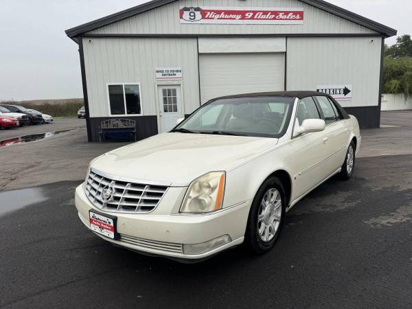 2008 Cadillac DTS **us9.com** 1