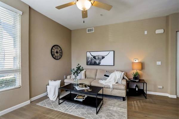 Desirable one bedroom one bath condo 1