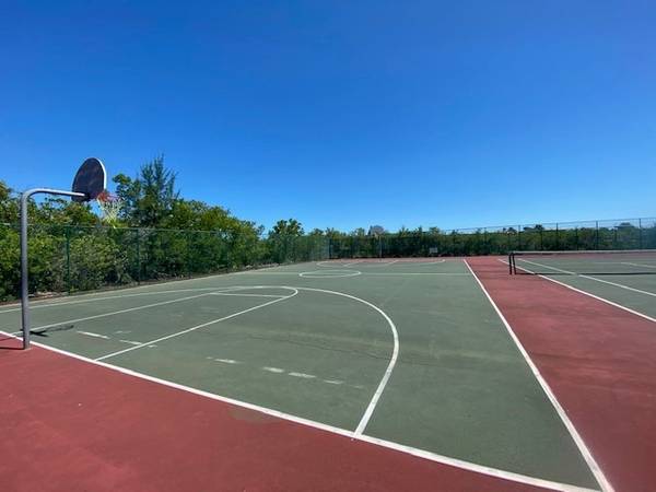 $3,194 / 2br - 768ft2 - Move-in by 9/15 2 Bed 1 Bath Apt and one-time move-in credit of $300063923417142914124
