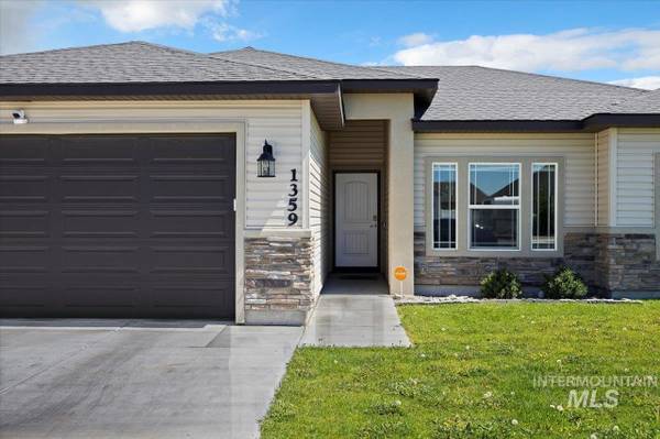 $350,000 / 3br - 1326ft2 - J U S T . H I T . T H E . M A R K E T - $350,000 (Twin Falls)64180502861057121