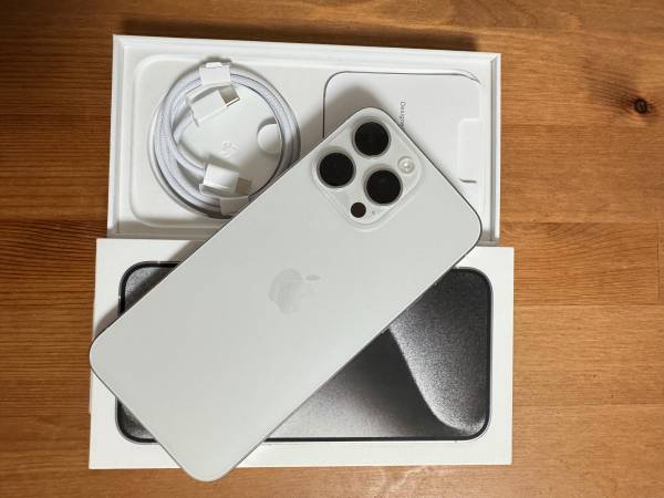 ✅【未使用近い】【100％】⭐️iphone 15 Pro・ラスト1台✨ ✓【未使用近い】【100％】⭐️iphone 15 Pro・ラスト1台