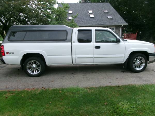 2003 Chevy Silverado K1500 Cabina extendida cama larga, cuero ¡NICE! - $4,450 (West Newton, PA)63654694755329124