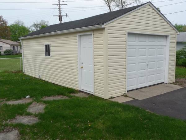 $1550.00 / 3br - 1284ft2 - 3 BEDROOM 1.5 BATH HOUSE WITH LARGE 1 CAR GARAGE63902944770947123