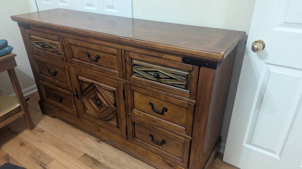 solid wood dresser 1