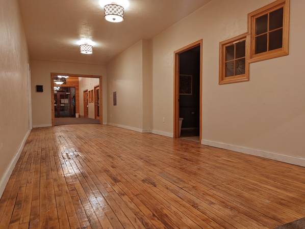 $650 Charming Business Suite for Lease in the Heart of Downtown Hortonville (Hortonville)63845973815939121