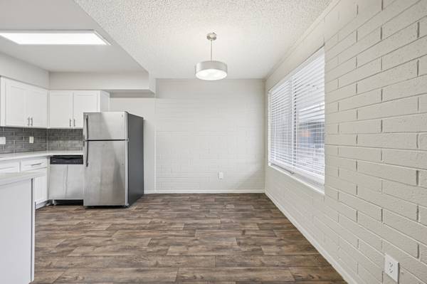 $1,325 / 2br - 📦 Low Security Deposits (1137 E Orange Street Tempe AZ)64047538868993123