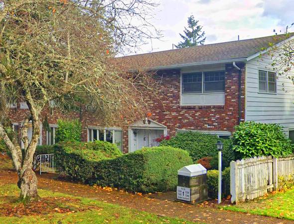 $1,410 / 2br - Cómodo de 2 habitaciones + plazas de aparcamiento >> Cerca de los terrenos de la Feria Estatal de Oregón (Salem Sur)63660412732931121