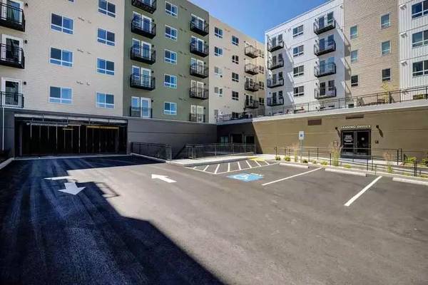$999 / 1br - 542ft2 - For the best location in Seatac, look no further! (Seatac)64031311531137120