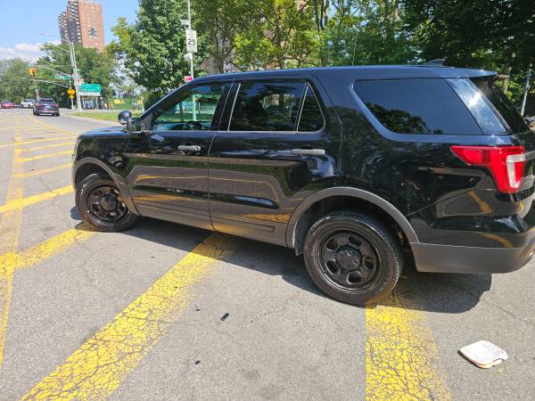 2016 Ford Explorer policía estado impecable 🔥💥 - $7,000 (Brooklyn)63614764776193124