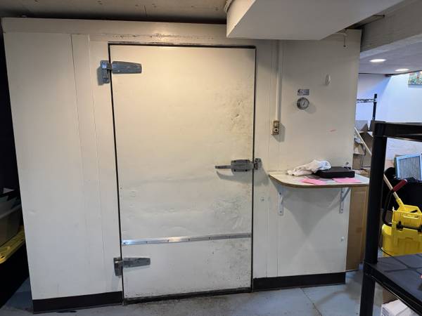 $1,800 / 700ft2 - Commissary Kitchen Space (Dedicated 24/7) (NW Portland)63956500889987123