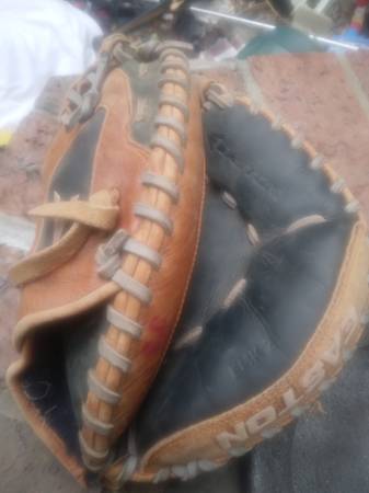 Catcher's mitt 1