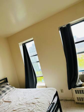 $1,500 Habitación completamente amueblada a 5 minutos a pie del parque central norte (Nueva York)63698533980929124