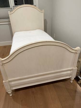 Twin bed frame 1