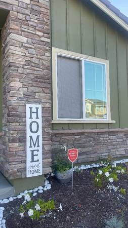 $1300.00 / 1br - $1,300/1br: 350ft2 Casita independiente - pisos completamente nuevos - disponible para mudarse63845956147073124
