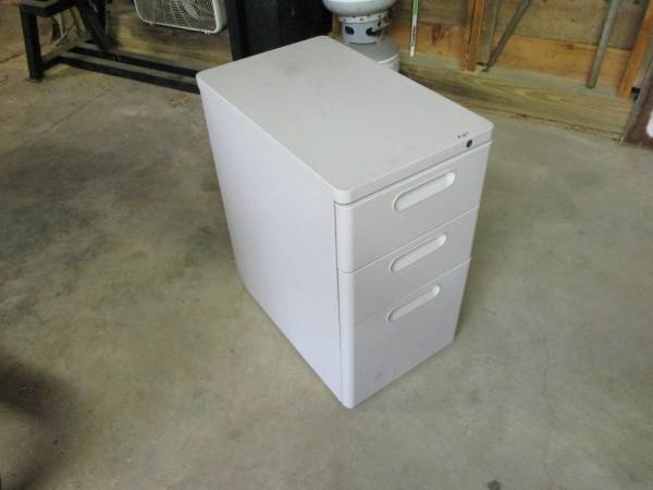 Short File Cabinet 1