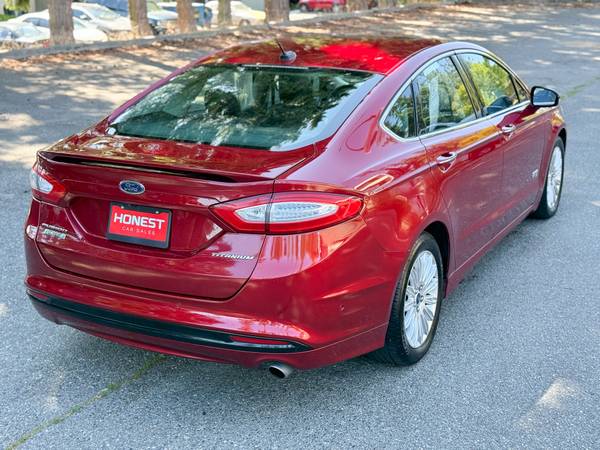 2013 Ford Fusion Energi Plug-In Hybrid Titanium - $6,950 (Edmonds)63617882791041122