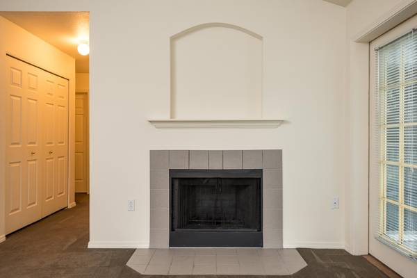 $2,319 / 3br - 1216ft2 - $1,000 Off 1st Month's Rent on Select Apartments! Call for Details. (Wilsonville - I5, 205, Tigard, Oregon City, T)63831326184579123