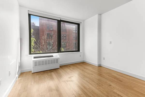 $4,112 / 1br - 605ft2 - [No broker fee] Modern Boerum Hill/Park Slope 1BD/1BR lease takeover (Boerum Hill)63854481292417121
