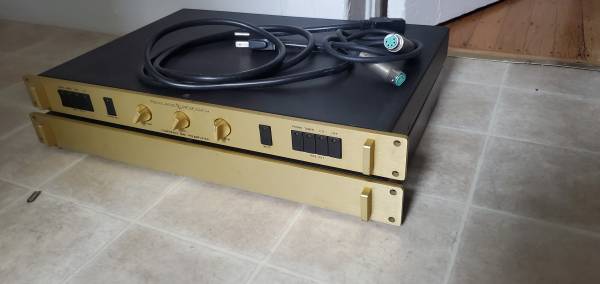 Jeff Rowland Coherence One Preamplifier 1