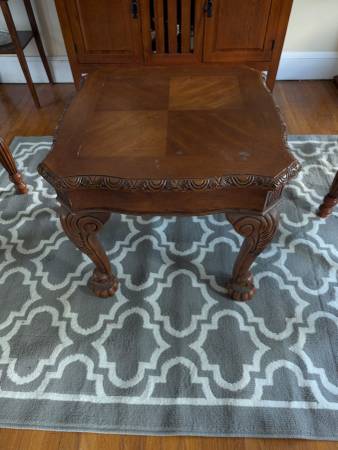 Wood end table - $20 (Anniston)63440276002051120
